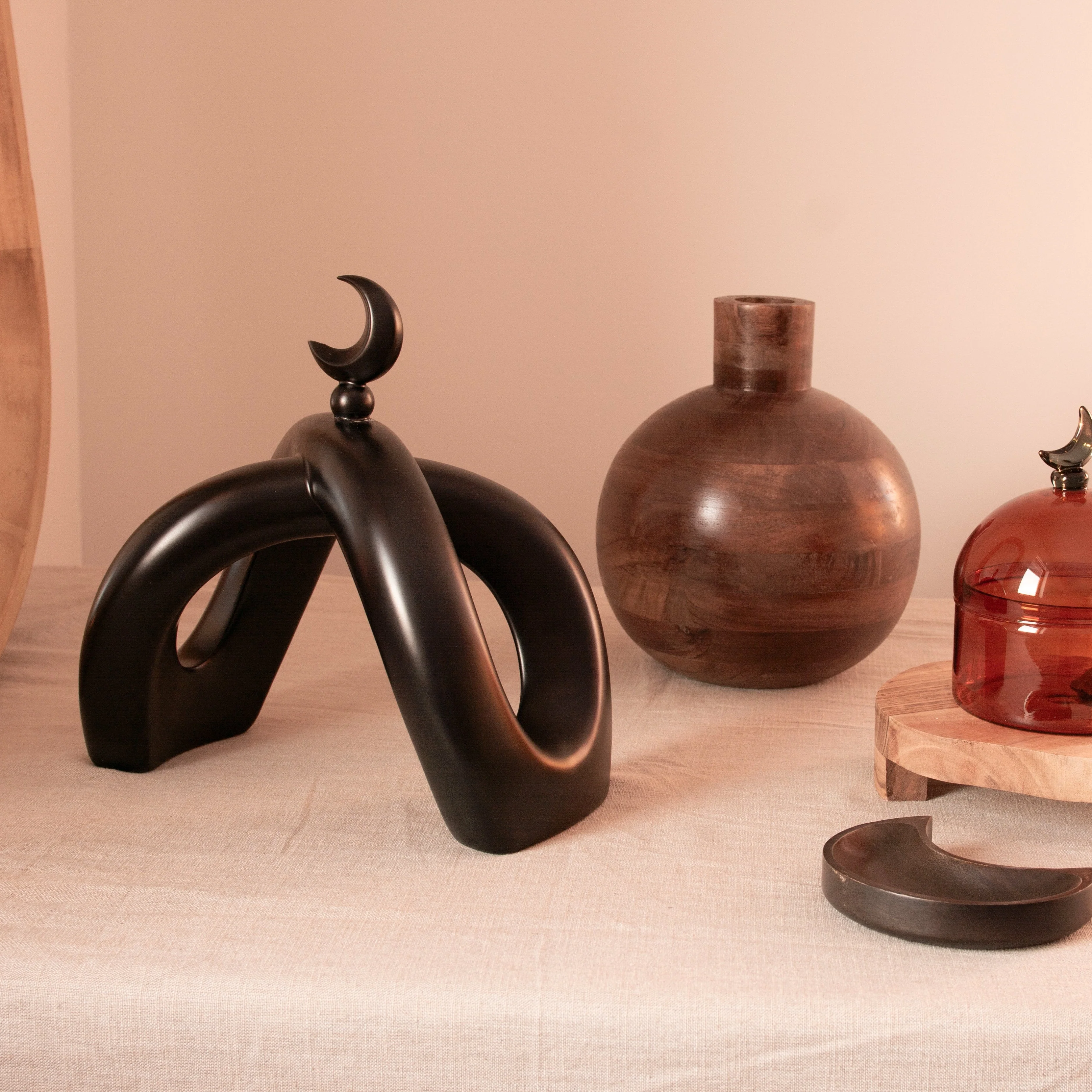 Crescent Knot Sculpture: Black - Image 3