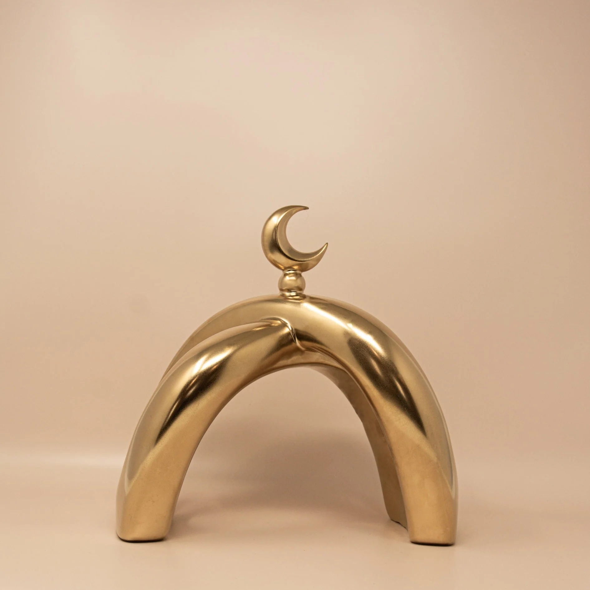 Crescent Knot Sculpture: Rustic Gold - Image 7