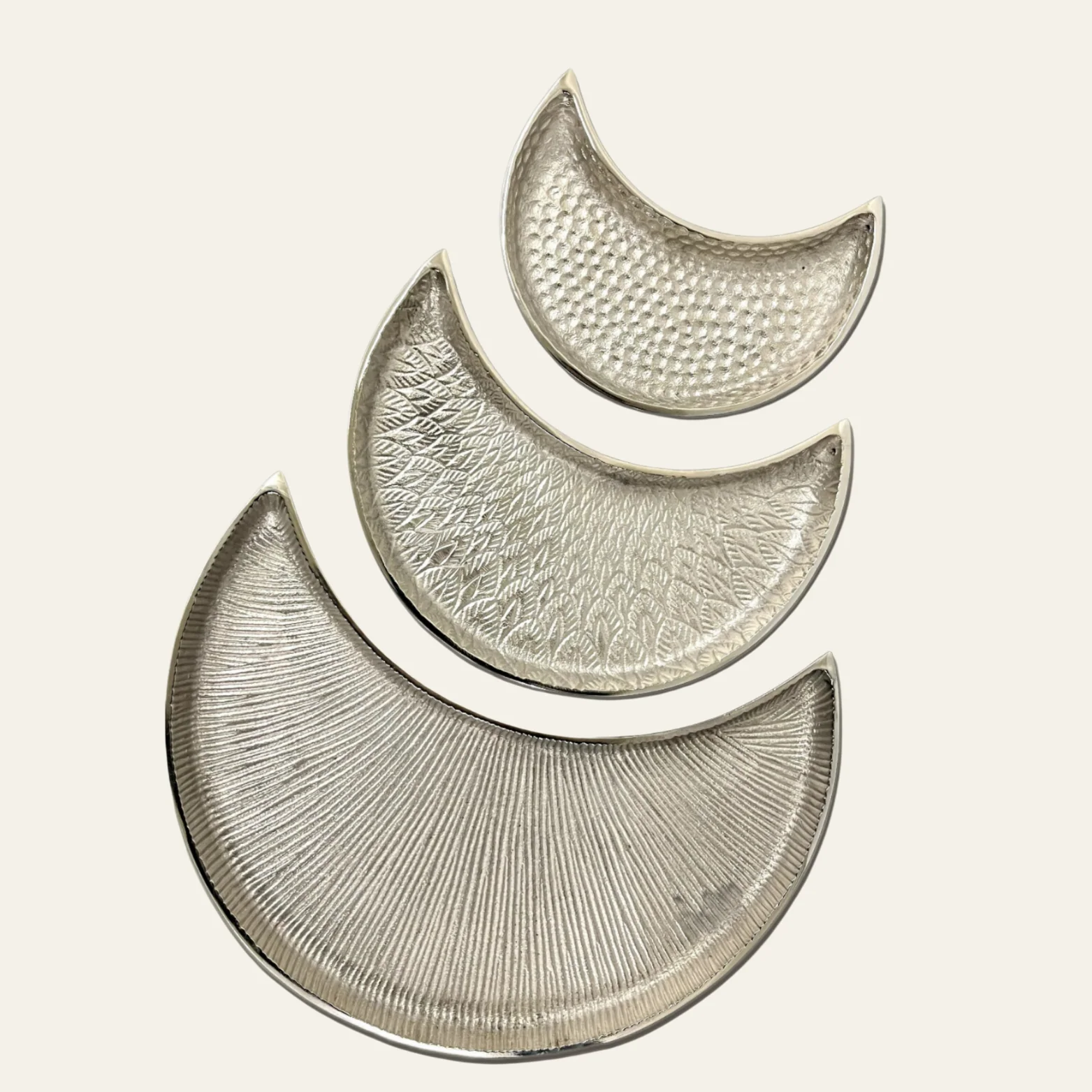 Imperfect Item: Textured Moonlight Platter - Image 5